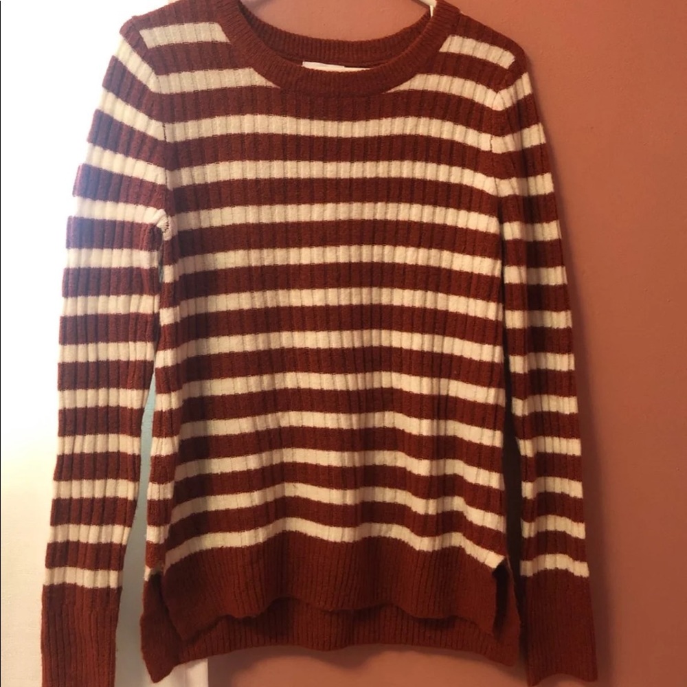 Old Navy Sweater